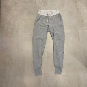 lululemon grey jogger size 4 length 28